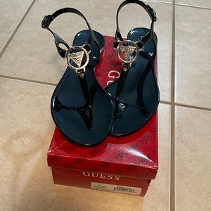 New guess sandals